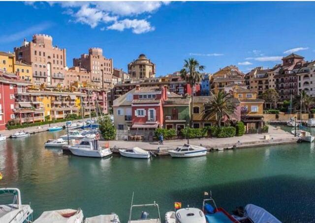 Valencia Beach Room With Private Bathroom Coliving Port Saplaya Zewnętrze zdjęcie